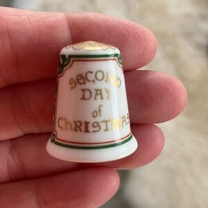 Spode Fine Bone China Thimble – 2nd Day of Christmas Vintage England Gold Trim